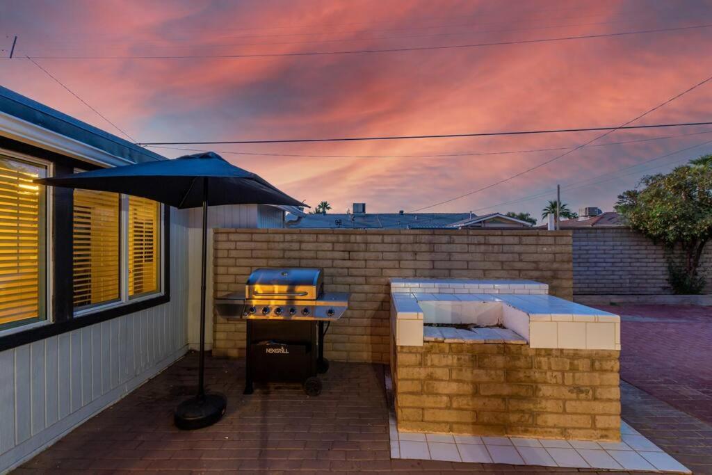 New Midtown Modern Studio With Backyard Phoenix Exterior foto